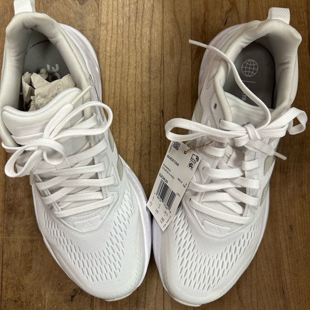 Brand new adidas questar running shoes